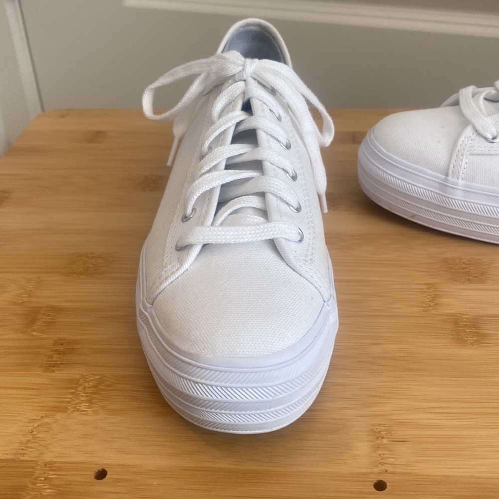 Ked’s Triple Kick White Canvas Sneaker Size 8 - Picture 4 of 15